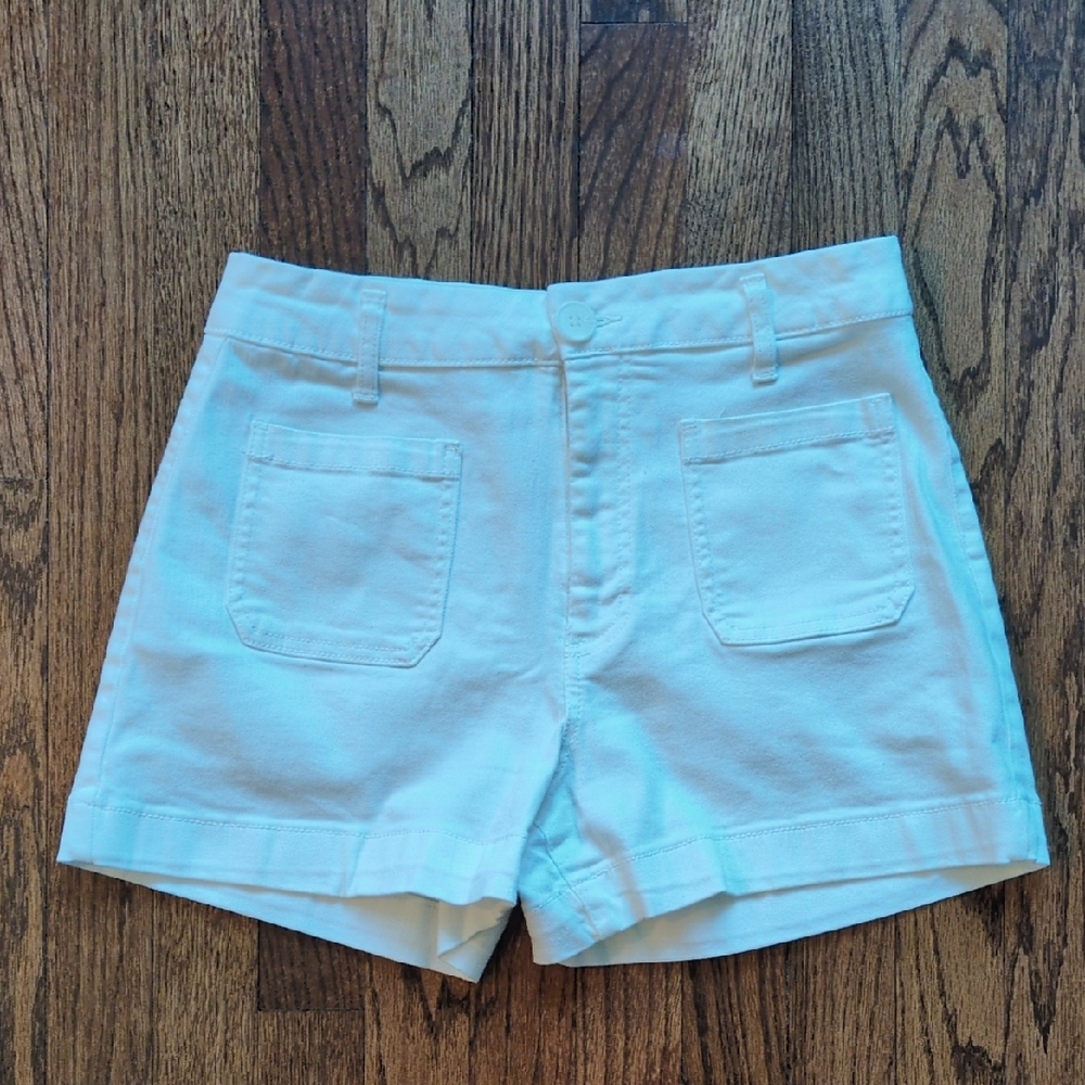 Oat New York Women's Patch Pocket Off-White Shorts